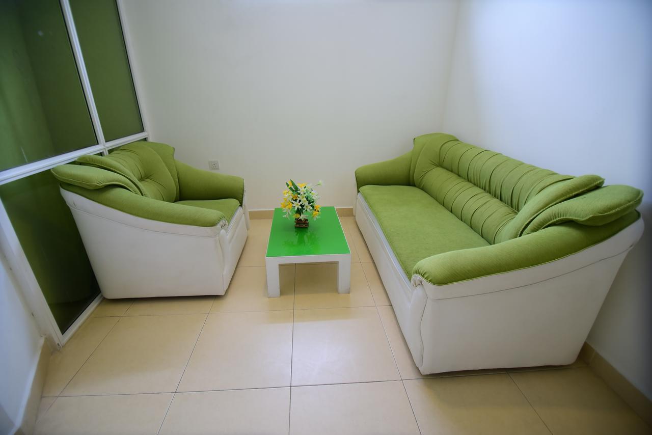 Thilhara Days Inn Colombo Eksteriør billede